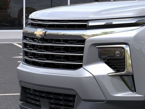 New 2027 Chevrolet Traverse LT w/ Driver Confidence Package AWD/4WD image 13