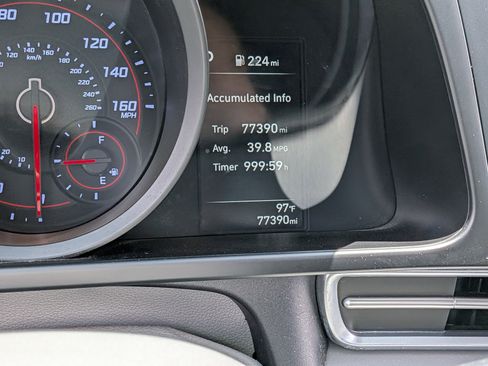 Used 2023 Hyundai Elantra SEL FWD image 26