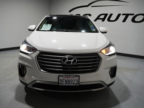 Used 2019 Hyundai Santa Fe XL image 18