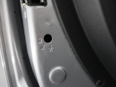 Used 2023 RAM 3500 Laramie AWD/4WD image 38