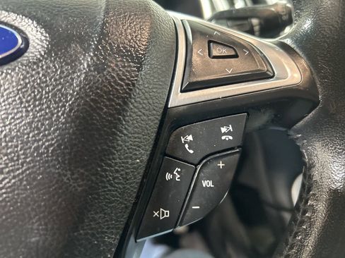 Used 2015 Ford Edge SEL w/ Equipment Group 201A AWD/4WD image 25