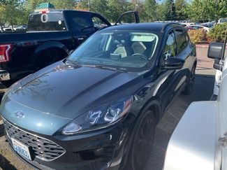 Used 2022 Ford Escape SE w/ SE Sport Appearance Package image 1