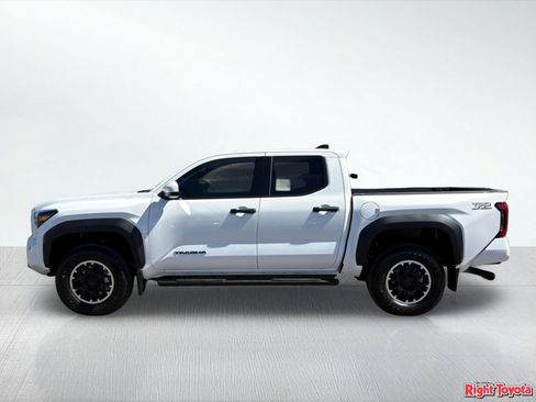 New 2026 Toyota Tacoma TRD Off-Road AWD/4WD image 3