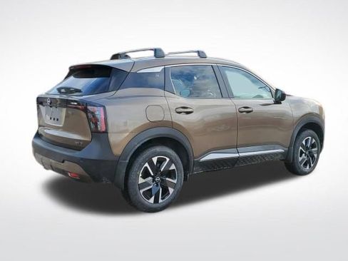 New 2026 Nissan Kicks SV image 5