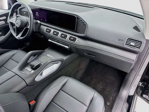 Certified 2026 Mercedes-Benz GLS 450 4MATIC image 16