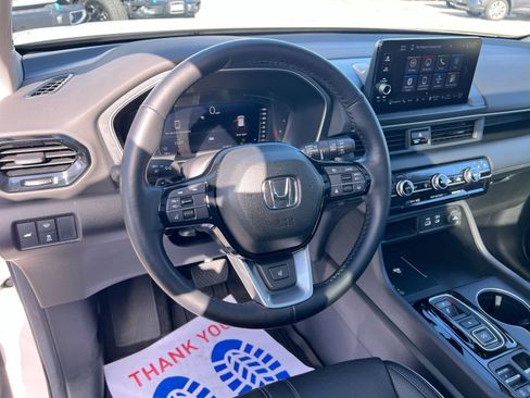 Used 2024 Honda Pilot Elite image 15