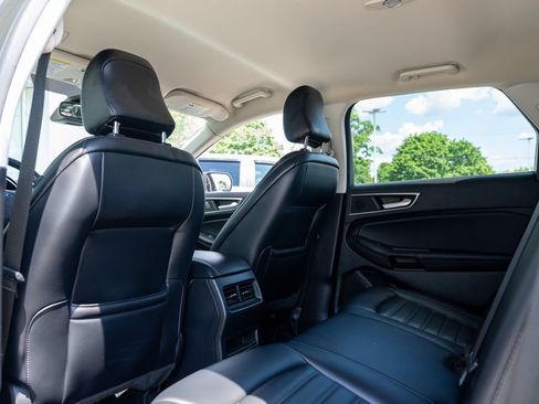 Used 2022 Ford Edge SEL w/ Convenience Package AWD/4WD image 19