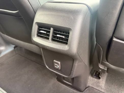 Used 2023 GMC Terrain SLT FWD image 32