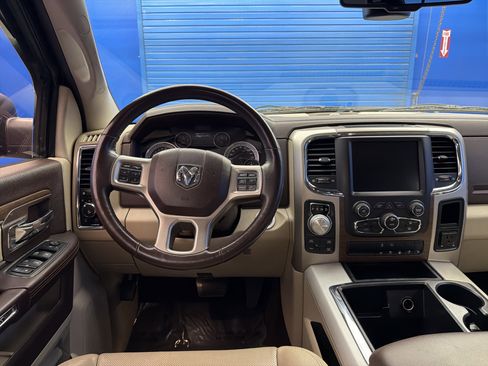 Used 2014 RAM 1500 Laramie w/ Convenience Group image 29
