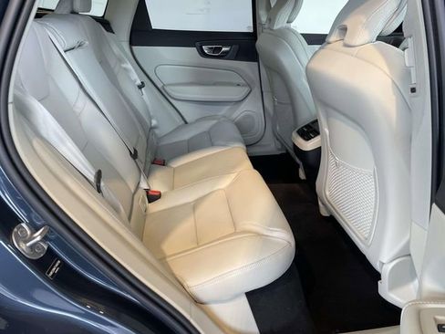 New 2026 Volvo XC60 B5 Ultra w/ Protection Package Premier AWD/4WD image 20