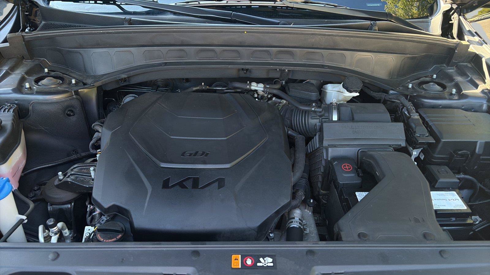 Used 2023 Kia Telluride S w/ S Sunroof Package FWD image 9