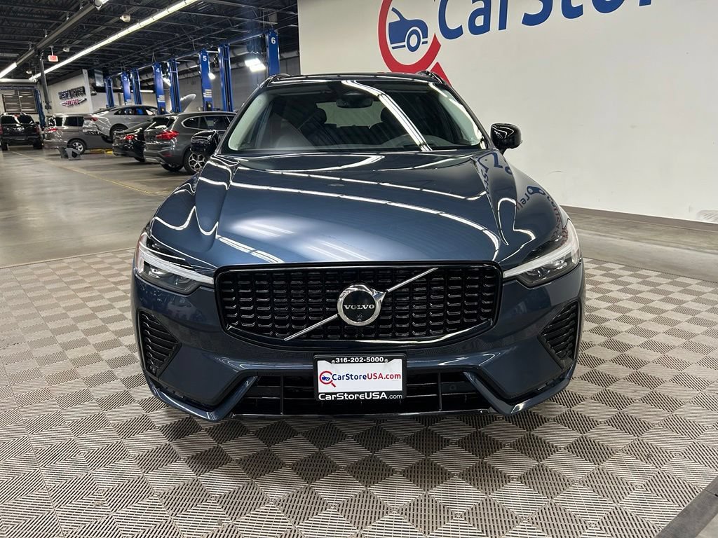 Used 2024 Volvo XC60 B5 Ultimate AWD/4WD image 4