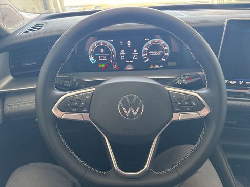 New 2026 Volkswagen Tiguan S AWD/4WD image 11