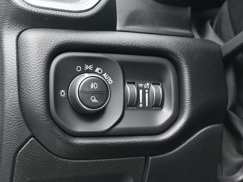 Used 2020 RAM 1500 Laramie w/ Sport Appearance Package AWD/4WD image 23