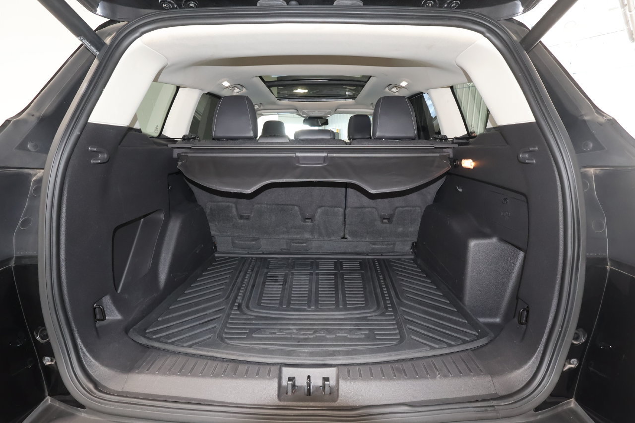 Used 2019 Ford Escape SEL FWD image 16