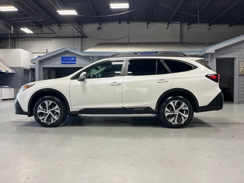 Used 2022 Subaru Outback Limited AWD/4WD image 6