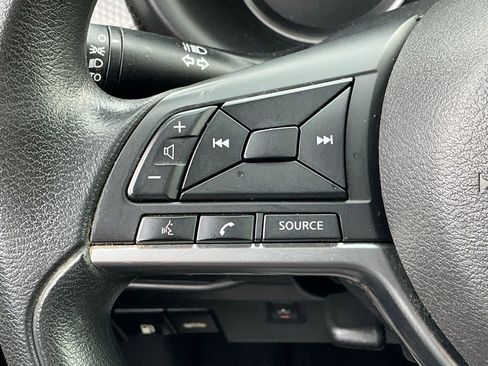 Used 2019 Nissan Kicks S w/ Exterior Package image 32