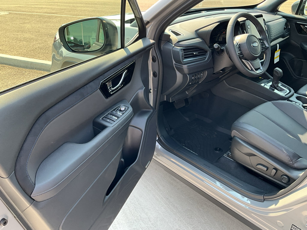 Certified 2025 Subaru Forester Limited AWD/4WD image 18