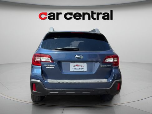 Used 2019 Subaru Outback 2.5i Limited AWD/4WD image 4