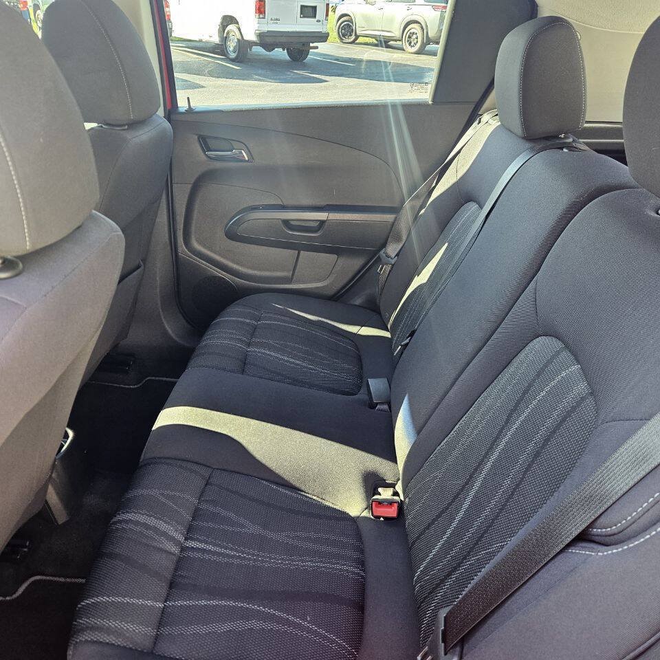 Used 2014 Chevrolet Sonic LT w/ Wheels and Fog Lamp Package FWD image 12
