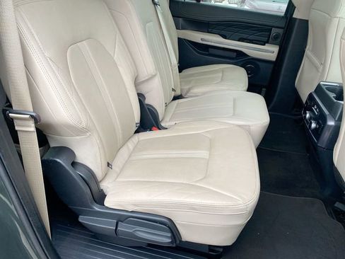 Used 2022 Ford Expedition Max Platinum image 26