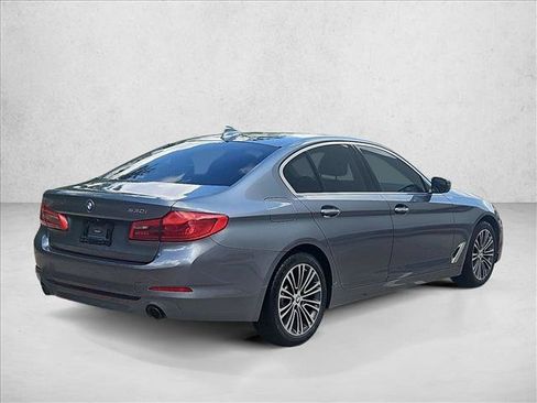Used 2018 BMW 530i RWD image 5