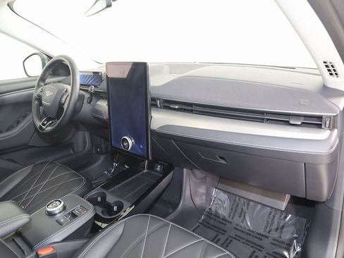 Used 2021 Ford Mustang Mach-E Select w/ Comfort/Appearance Package image 44