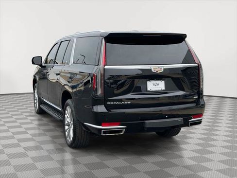 Used 2024 Cadillac Escalade ESV Premium Luxury AWD/4WD image 5