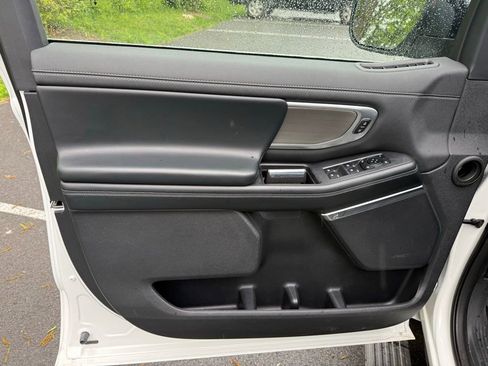 Certified 2025 Ford Expedition Max Platinum AWD/4WD image 12