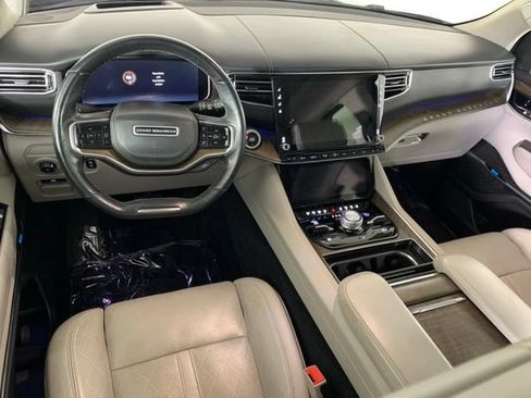 Used 2023 Jeep Grand Wagoneer Series II AWD/4WD image 22