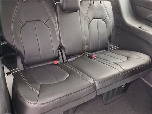 New 2026 Chrysler Pacifica Select w/ S Appearance Package image 37