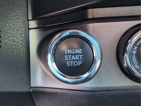 Used 2020 Toyota Tacoma TRD Off-Road w/ TRD Premium Off Road Package image 21