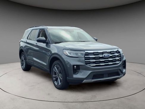 New 2026 Ford Explorer Active w/ Active Comfort Package AWD/4WD image 14