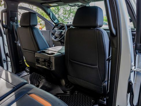 Used 2024 GMC Sierra 2500 AT4 w/ AT4 Premium Plus Package image 32