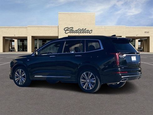 Certified 2025 Cadillac XT6 Premium Luxury image 7