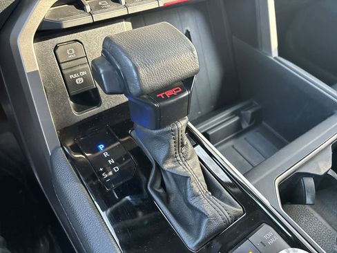 Used 2022 Toyota Tundra Limited image 28