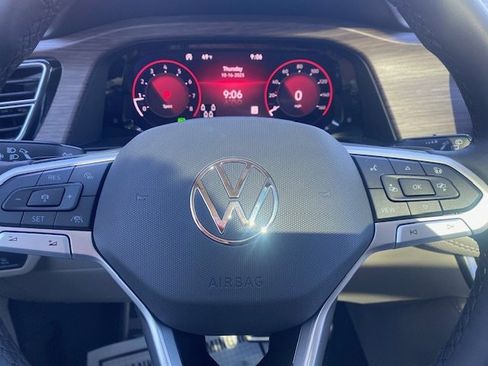 New 2026 Volkswagen Atlas SEL Premium R-Line image 7