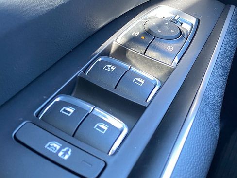 New 2026 Kia Sorento LX FWD image 11