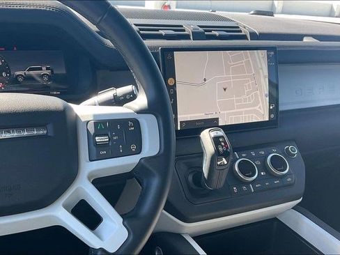 Used 2025 Land Rover Defender 110 S image 6