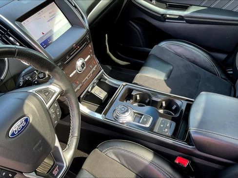 Used 2019 Ford Edge ST w/ Equipment Group 401A AWD/4WD image 9