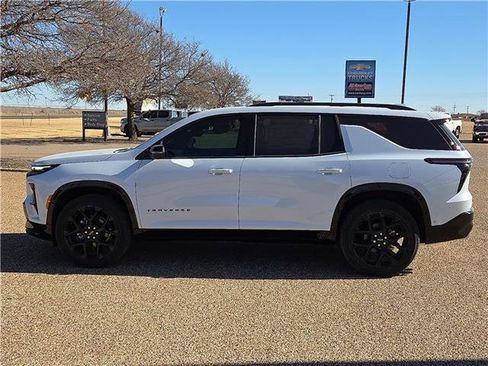 New 2026 Chevrolet Traverse RS image 2