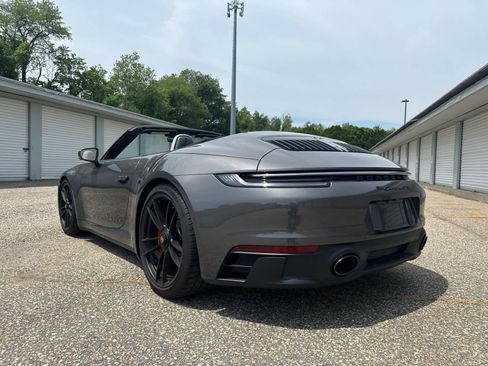 Used 2024 Porsche 911 Carrera GTS RWD image 3
