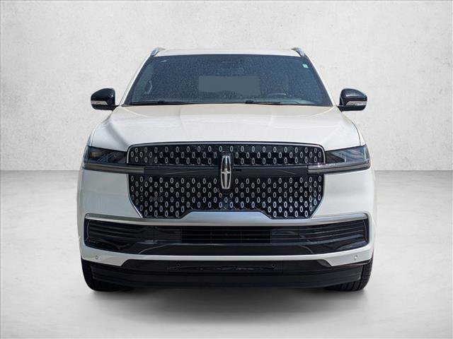 New 2026 Lincoln Navigator Reserve AWD/4WD image 6