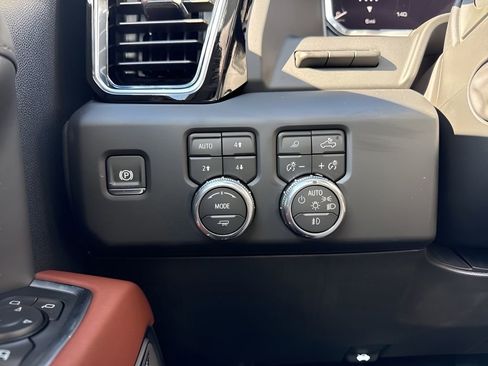 New 2026 GMC Sierra 1500 Denali Ultimate AWD/4WD image 28