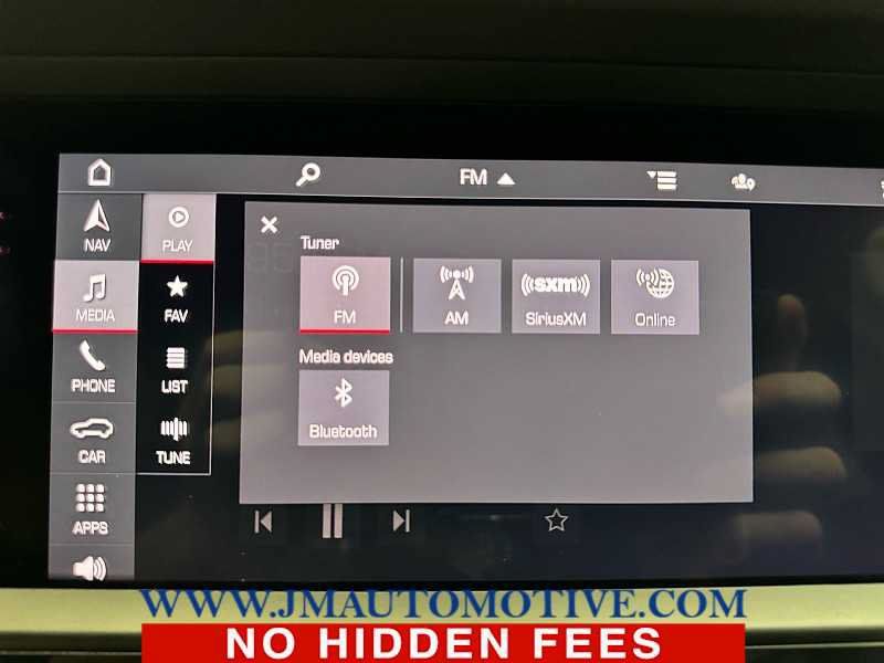 Used 2023 Porsche Macan AWD/4WD image 25