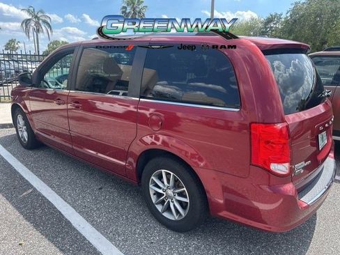 Used 2015 Dodge Grand Caravan SXT FWD image 3