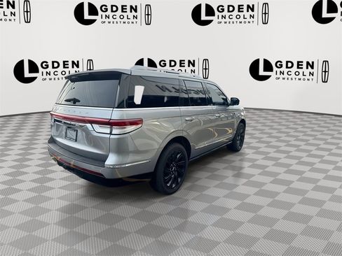 Certified 2023 Lincoln Navigator Reserve image 8