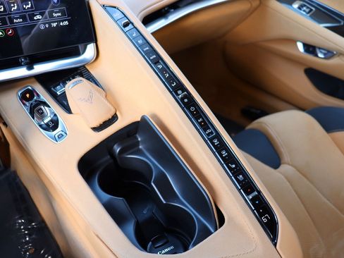 Used 2021 Chevrolet Corvette Stingray Premium Cpe w/ Z51 Performance Package RWD image 36