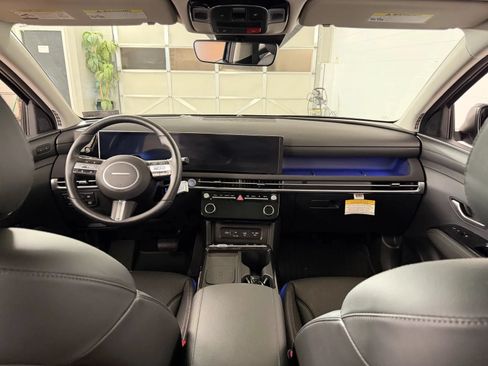 Used 2025 Hyundai Tucson Limited AWD/4WD image 34