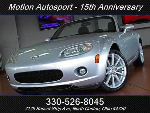 Used 2006 MAZDA MX-5 Miata Sport RWD image 51